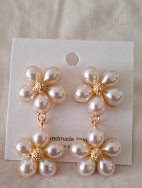 Pearl Floral Drop Earrings in White with Gold Accents